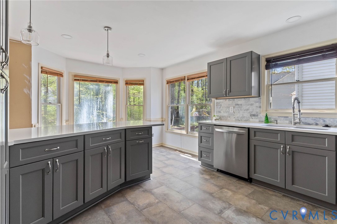 4704 Cedar Cliff Road Chester, VA 23831 - Photo 6 of 31