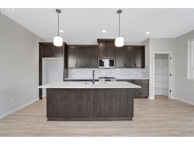 $514,960 | 4636 Southeast 2nd Street, Gresham, OR 97080