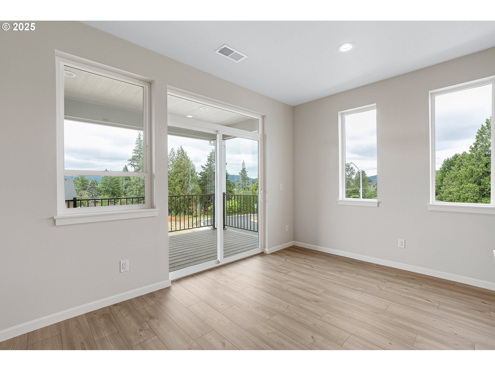 4636 Southeast 2nd Street Gresham, OR 97080 - Photo 16 of 36