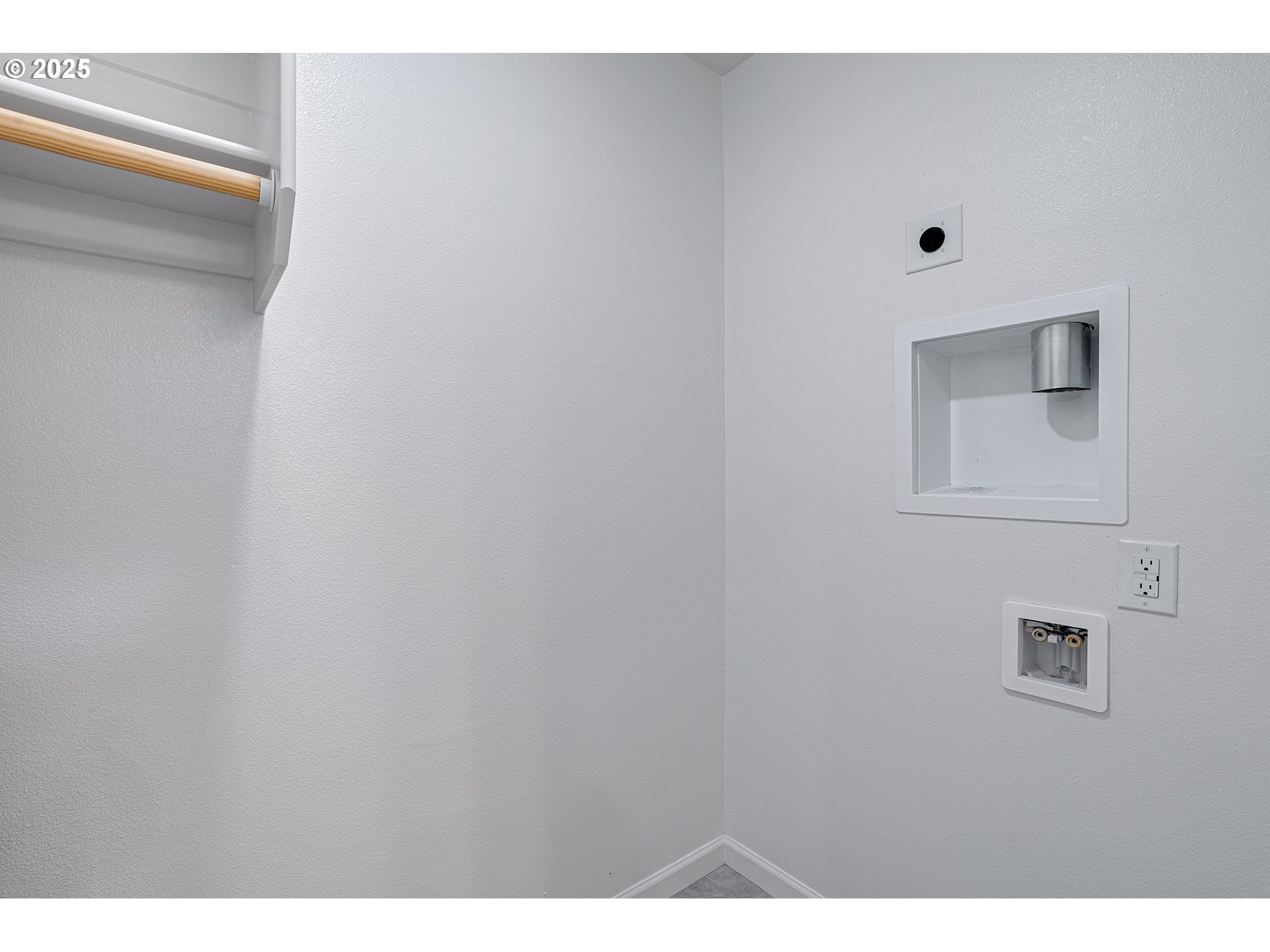 4636 Southeast 2nd Street Gresham, OR 97080 - Photo 10 of 36