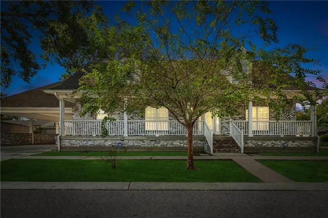 $315,000 | 614 West Josephine Street, Chalmette, LA 70043
