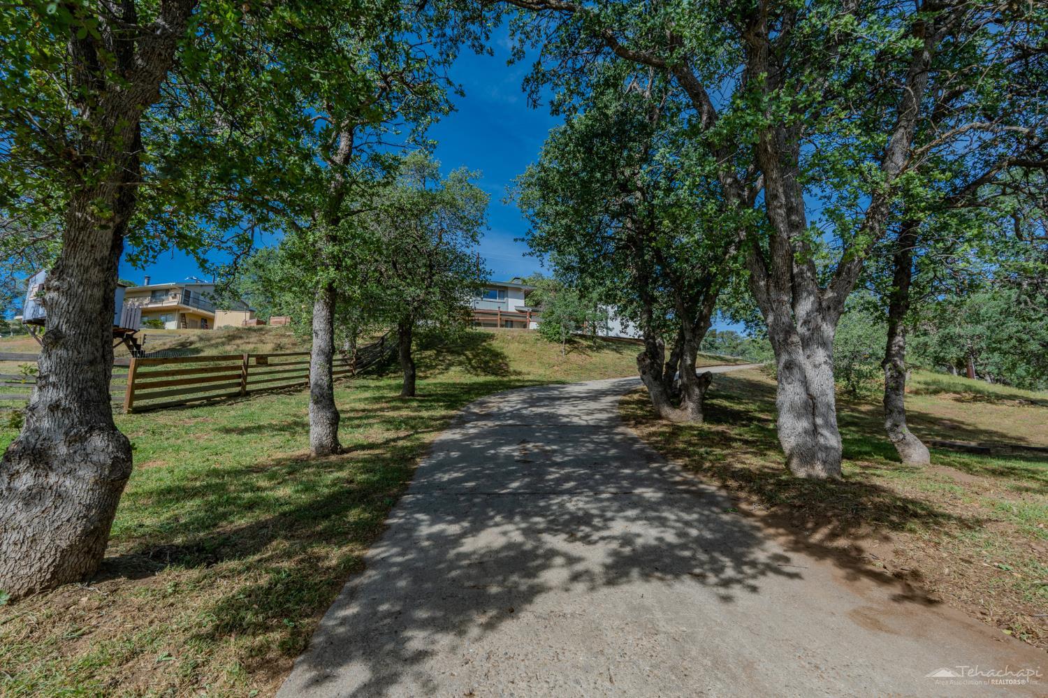 20381 Old Town Road Tehachapi, CA 93561 - Photo 54 of 55 Gallery Image 54