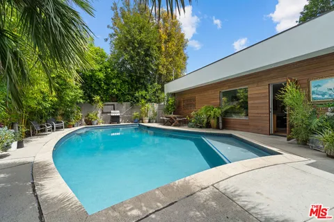 $2,199,000 | 5051 Noble Avenue, Sherman Oaks, CA 91403