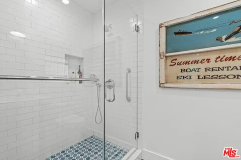 $2,199,000 | 5051 Noble Avenue, Sherman Oaks, CA 91403