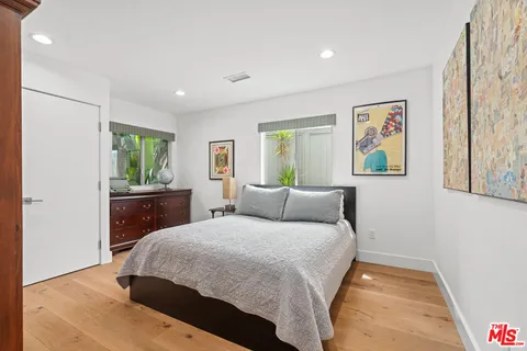 $2,199,000 | 5051 Noble Avenue, Sherman Oaks, CA 91403
