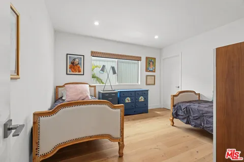 $2,199,000 | 5051 Noble Avenue, Sherman Oaks, CA 91403