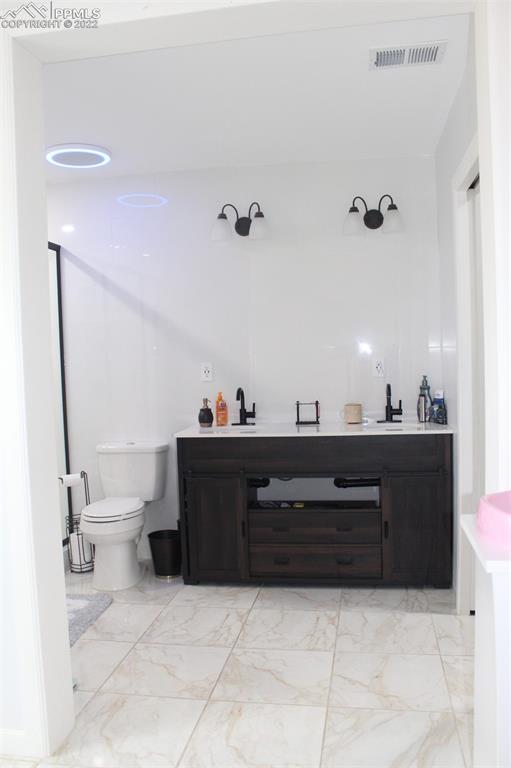 425 Weissenfluh Road Yoder, CO 80864 - Photo 18 of 24 a view of a living room