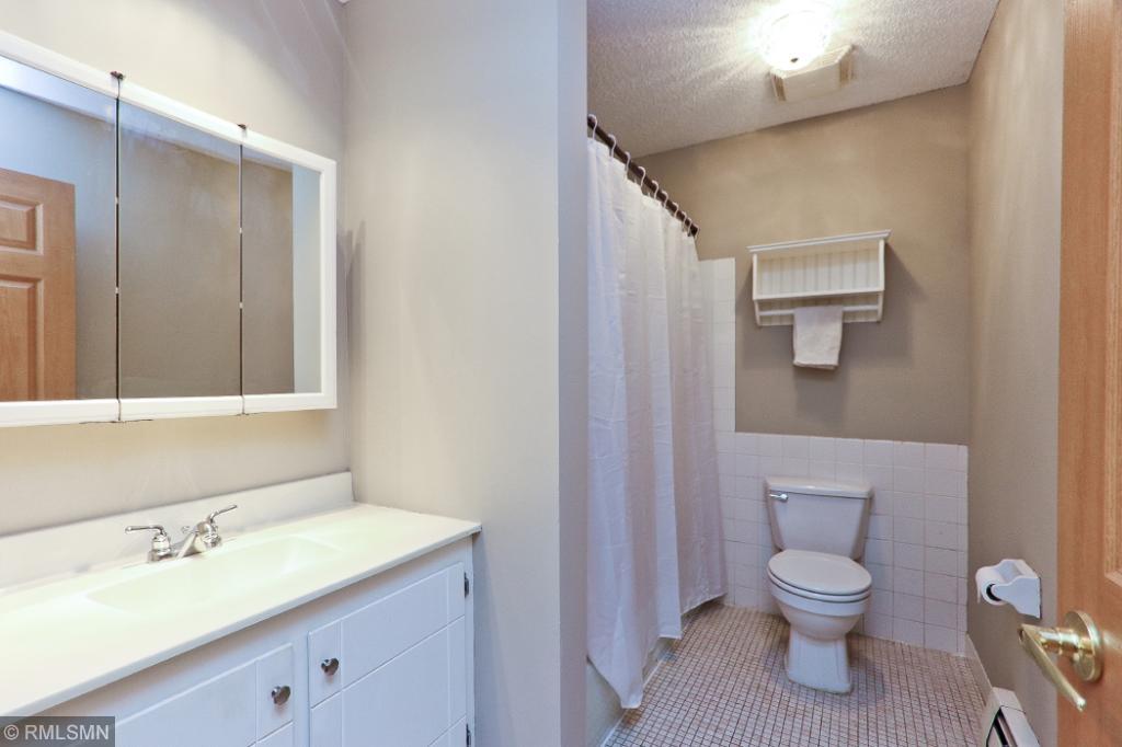 4008 Foss Road, Unit 202 Minneapolis, MN 55421 - Photo 15 of 19