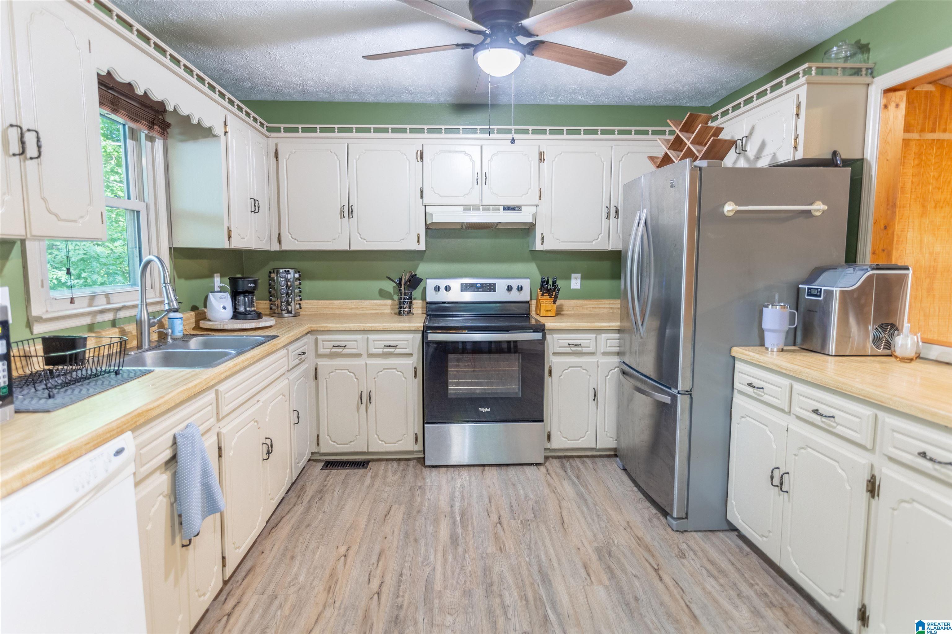710 Patterson Lake Road Jacksonville, AL 36265 - Photo 12 of 32