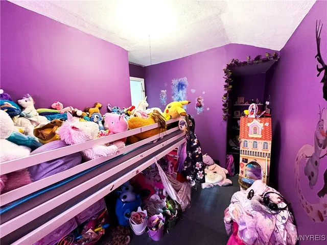 $250,000 | 10 Windsor Street, Attica, NY 14011