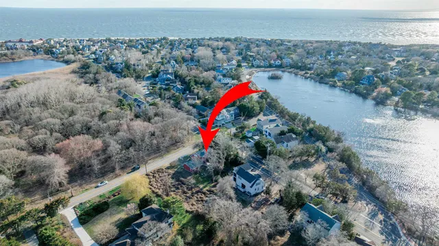 a picture of city and mountains