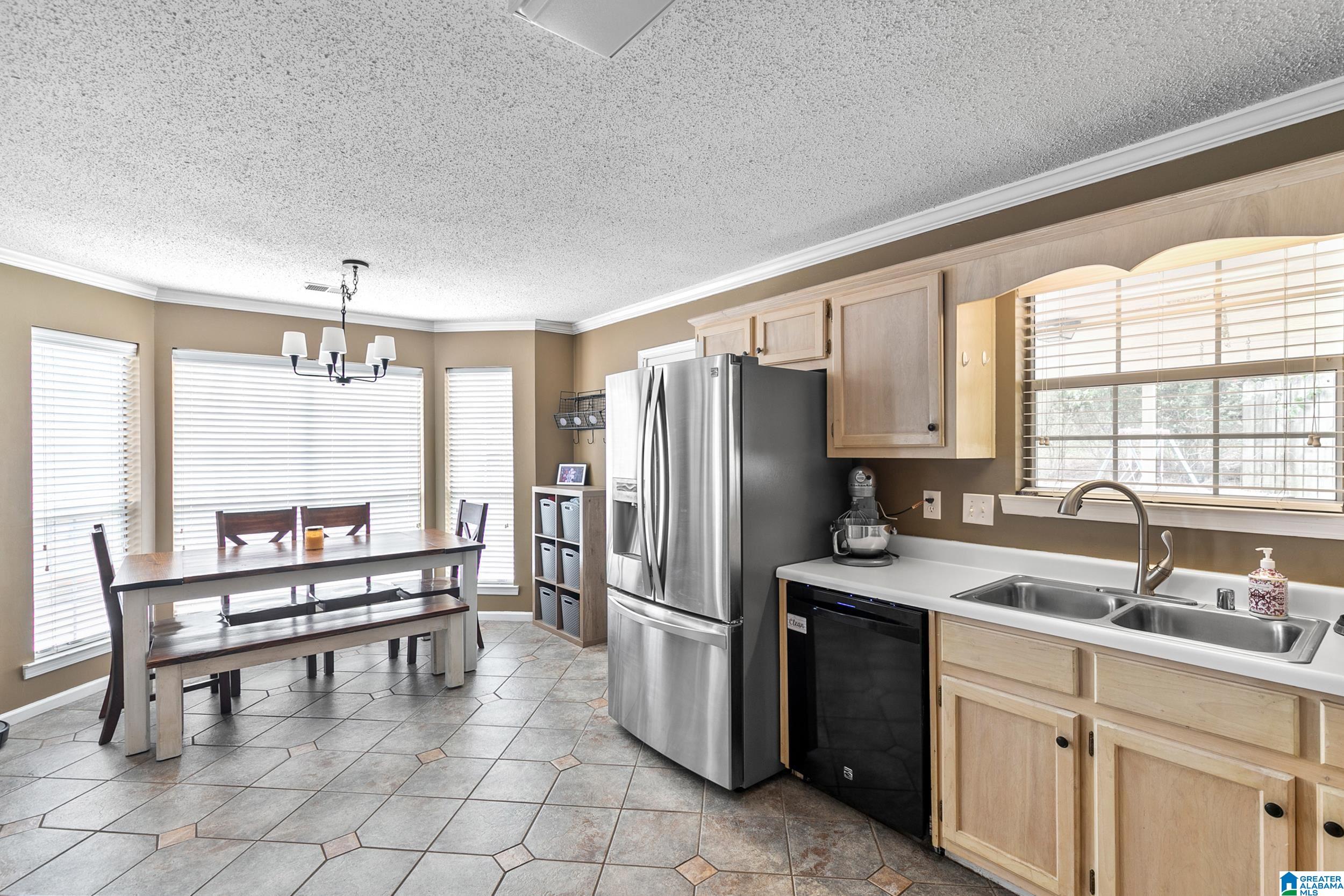 246 Park Pl Way Alabaster, AL 35007 - Photo 14 of 38