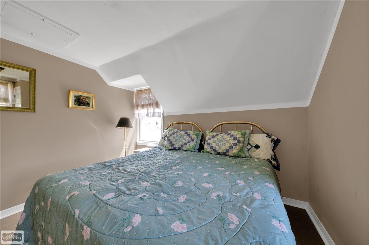 2270 Stapleton Road Goodells, MI 48027 - Photo 21 of 33