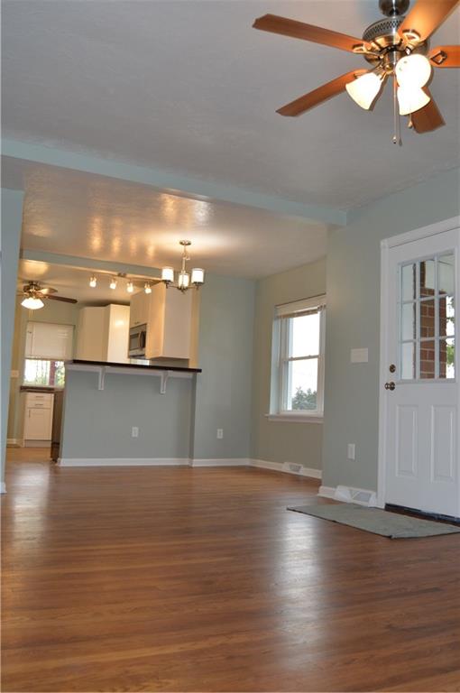 306 Sandy Hill Road Manor, PA 15642 - Photo 6 of 24 Living room