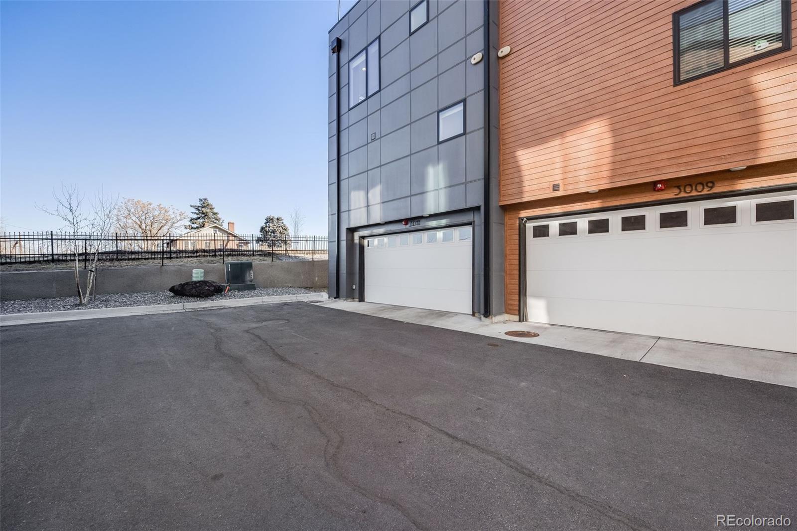 3011 West 53rd Avenue Denver, CO 80221 - Photo 37 of 44 a view of a terrace