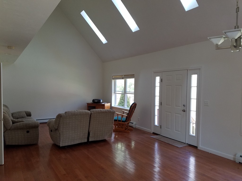 37 Healdville Road Hubbardston, MA 01452 - Photo 4 of 13 Gallery Image 4