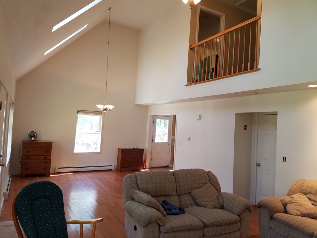 37 Healdville Road Hubbardston, MA 01452 - Photo 6 of 13 Gallery Image 6