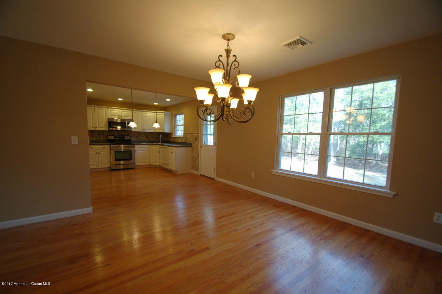 117 Sloop Creek Road Bayville, NJ 08721 - Photo 7 of 35 DSC_0157