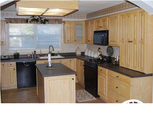 1809 Huntington Road Niceville, FL 32578 - Photo 4 of 28
