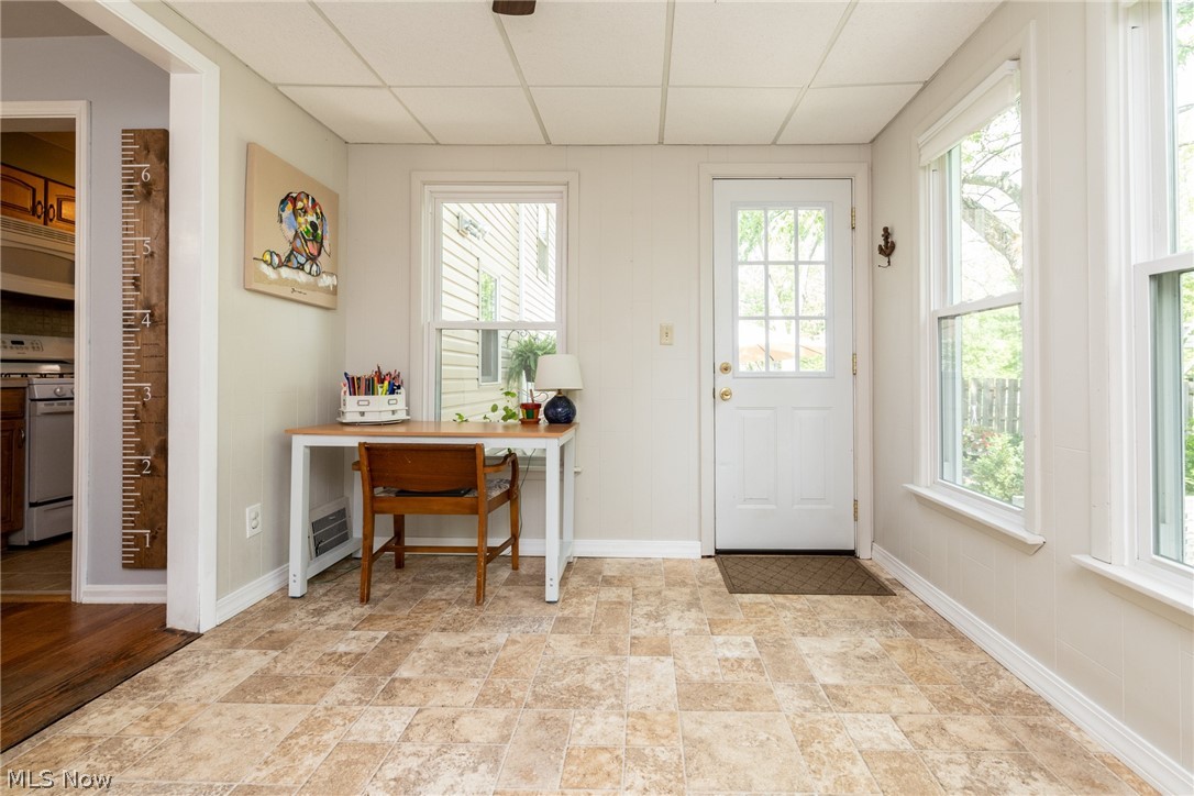 5267 Spencer Road Cleveland, OH 44124 - Photo 17 of 35