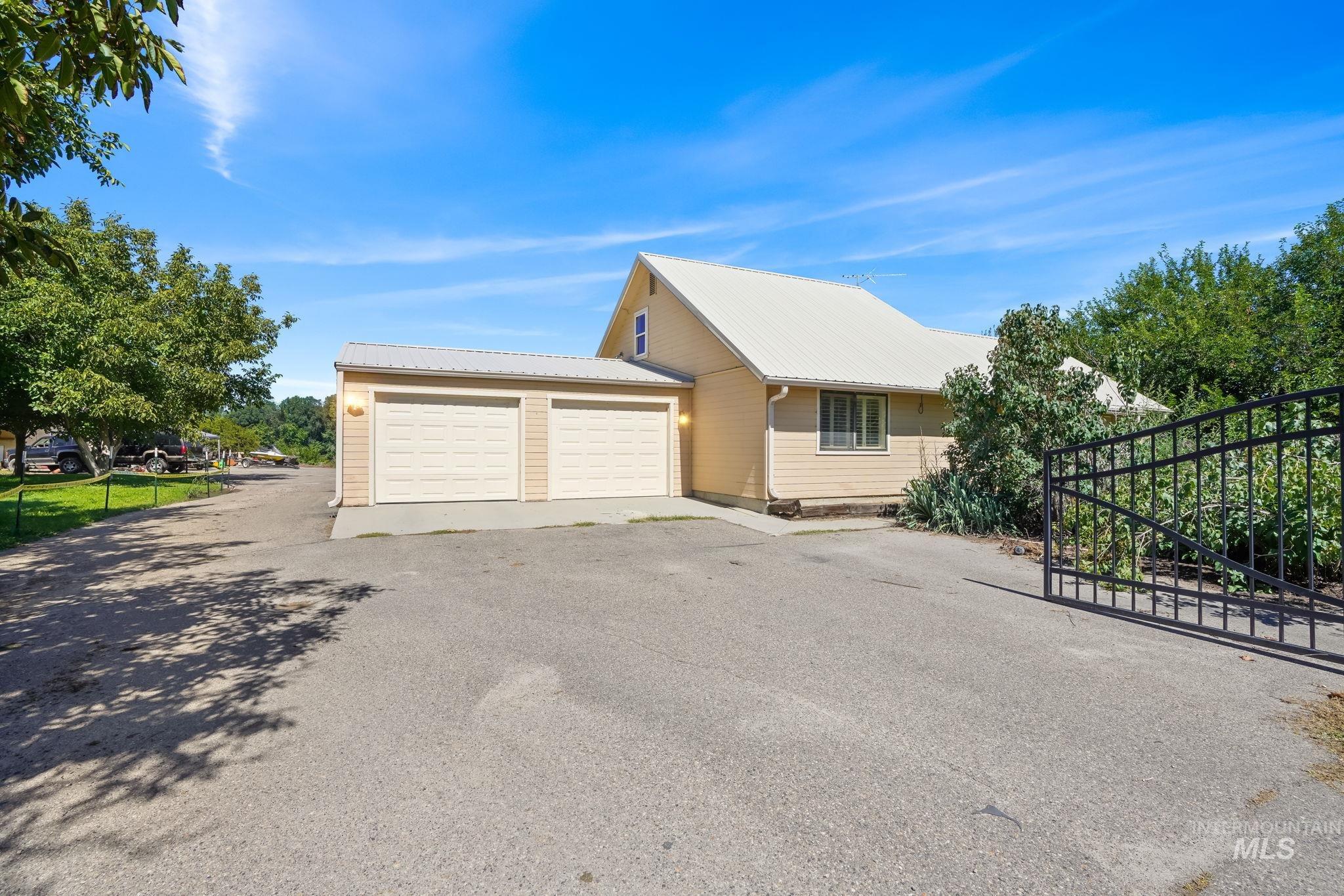 384 Ripple Road Ontario, OR 97914 - Photo 1 of 1