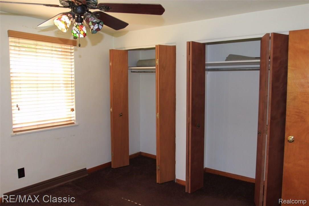 3138 Ray Road Holly, MI 48442 - Photo 11 of 20 his and hers.JPG