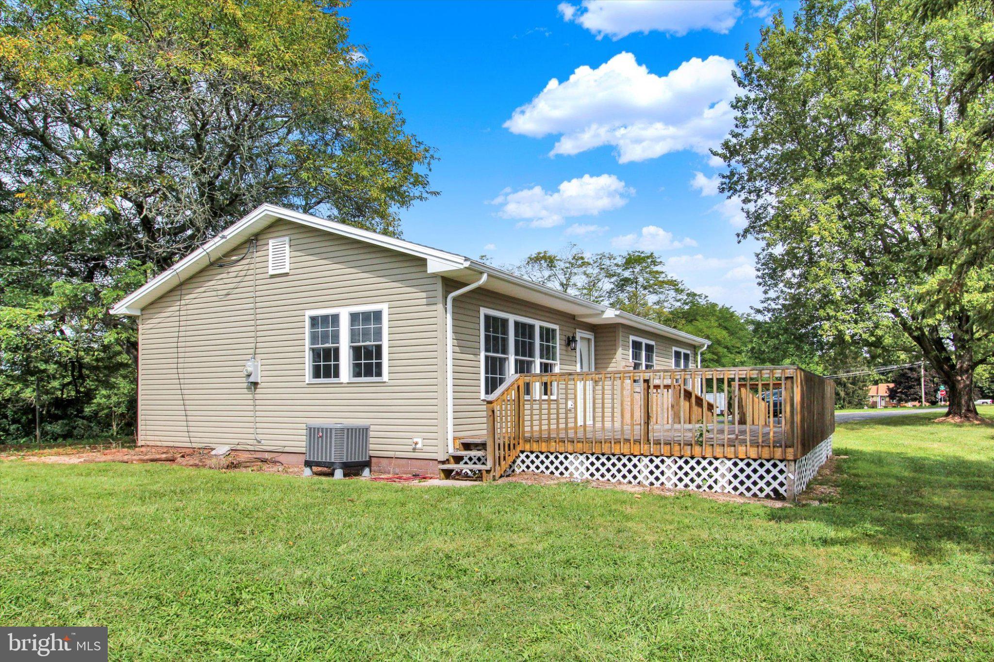 1605 Harney Road Littlestown, PA 17340 - Photo 4 of 45 Gallery Image 4