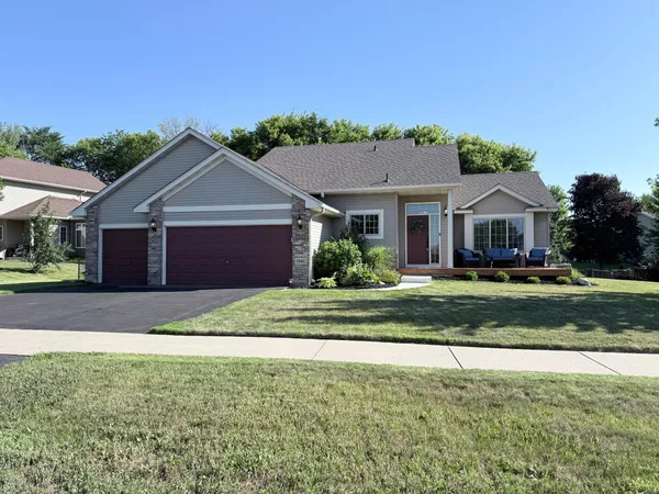 $445,000 | 10402 34th Street Northeast, St. Michael, MN 55376