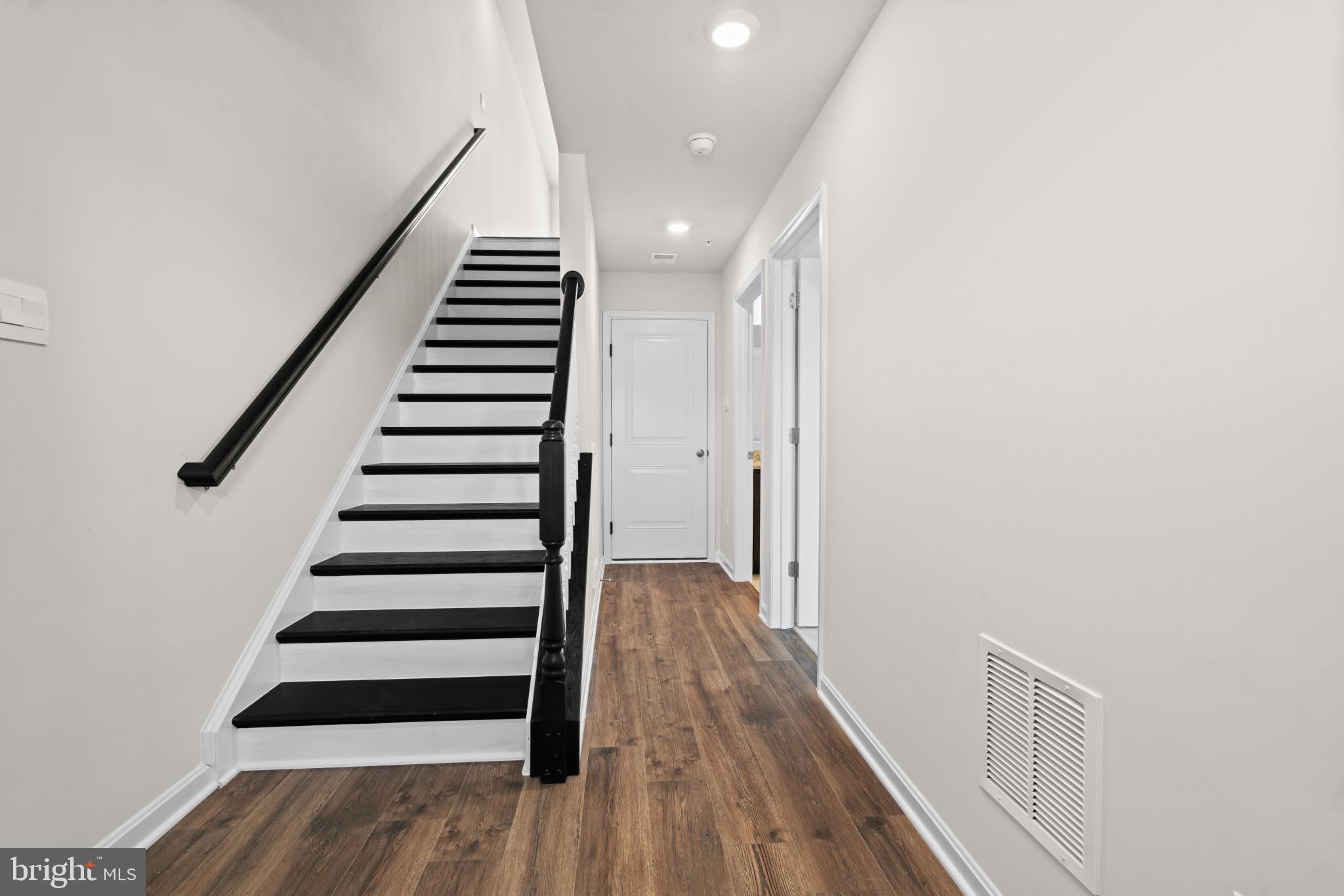 742 Compass Way Frederick, MD 21701 - Photo 3 of 33