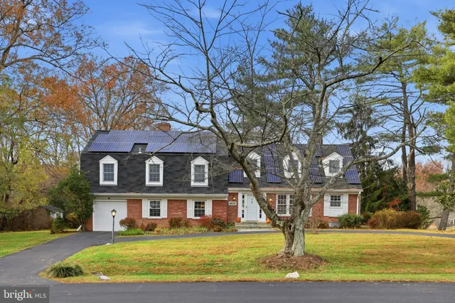 $815,000 | 4401 Flower Valley Drive, Rockville, MD 20853