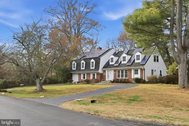 $815,000 | 4401 Flower Valley Drive, Rockville, MD 20853