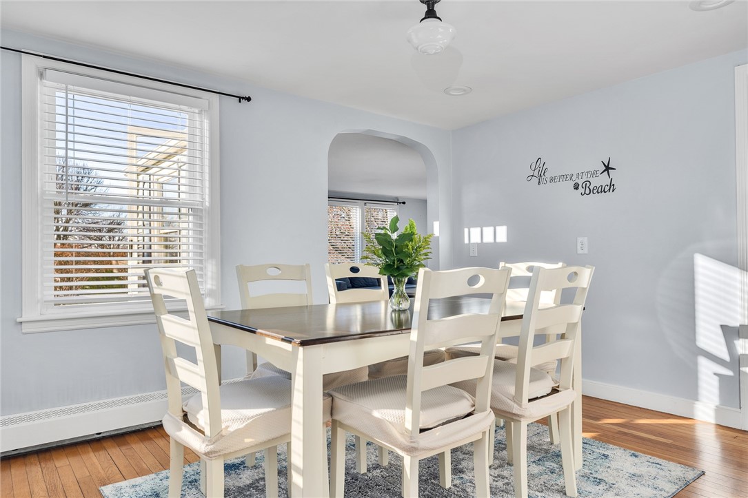 609 Point Judith Road Narragansett, RI 02882 - Photo 8 of 34 Dedicated Dining Room