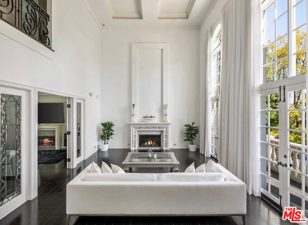 14132 Beresford Road Beverly Hills, CA 90210 - Photo 13 of 40