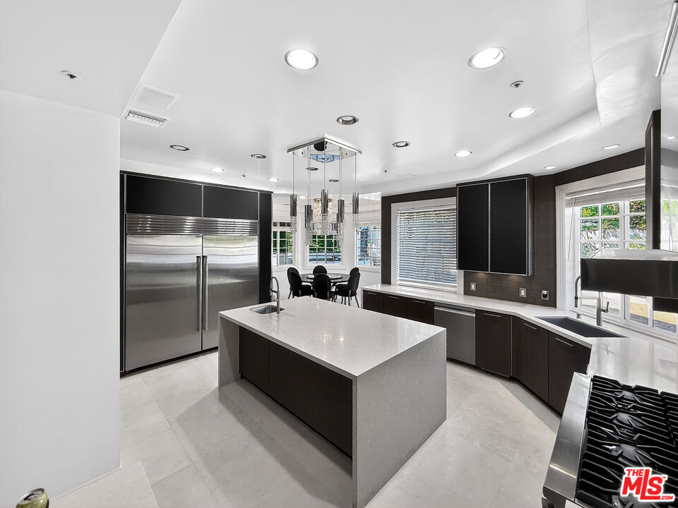 14132 Beresford Road Beverly Hills, CA 90210 - Photo 14 of 40