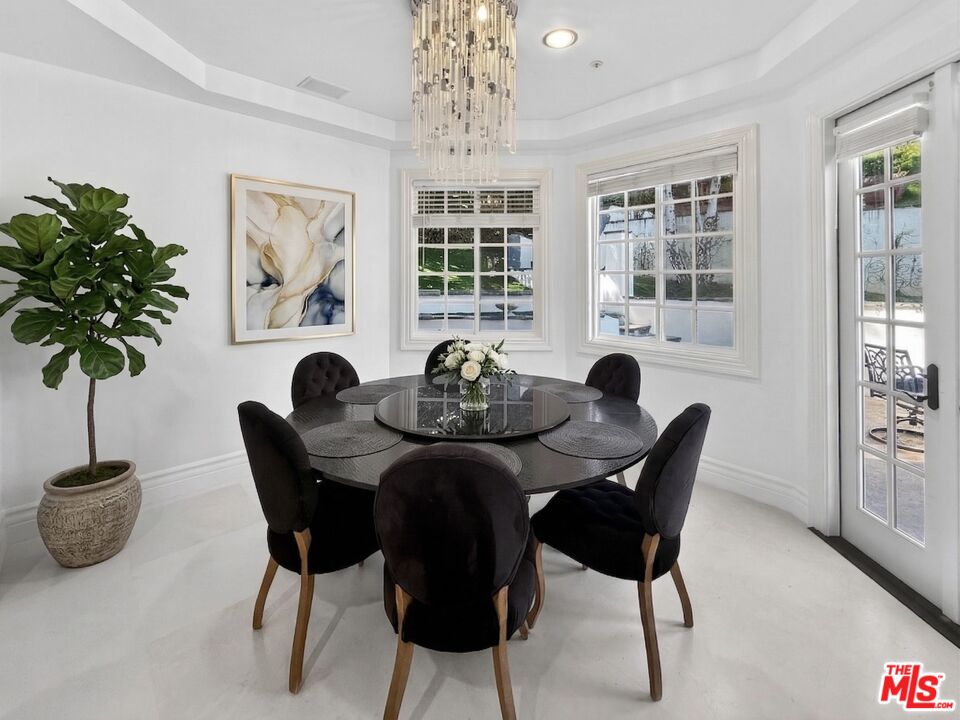 14132 Beresford Road Beverly Hills, CA 90210 - Photo 21 of 40