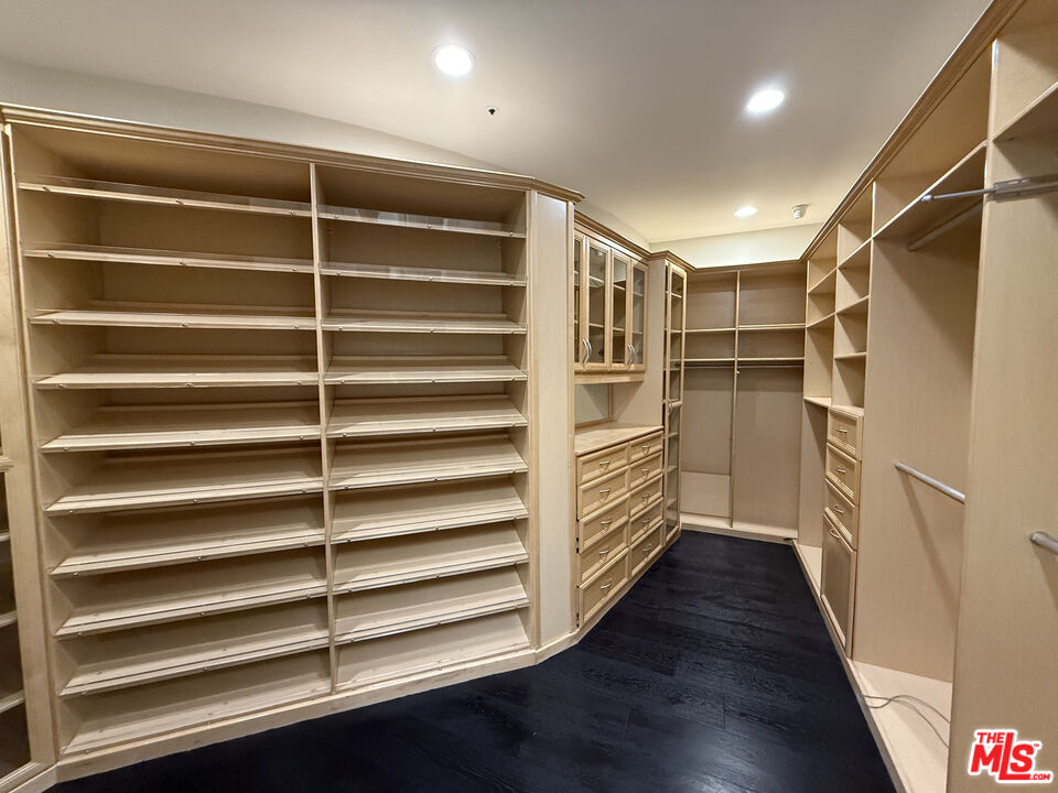 14132 Beresford Road Beverly Hills, CA 90210 - Photo 24 of 40