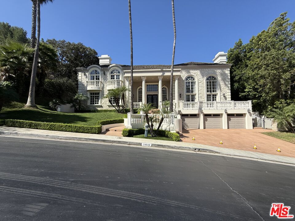 14132 Beresford Road Beverly Hills, CA 90210 - Photo 35 of 40