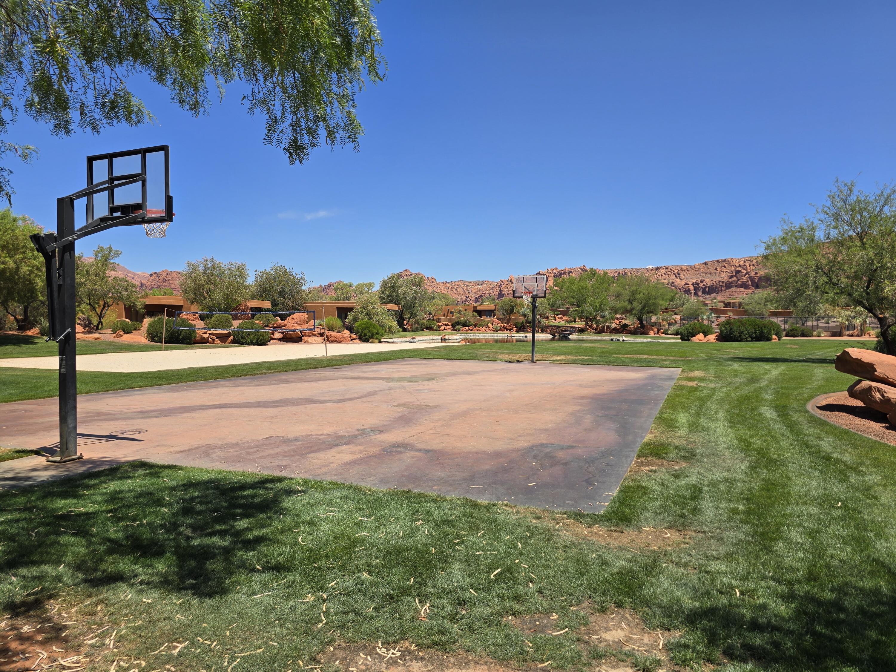 2001 West Grayhawk Circle St. George, UT 84770 - Photo 73 of 83 Entrada Grounds 9