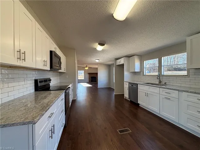 $259,900 | 1852 Petty Road, Hamptonville, NC 27020