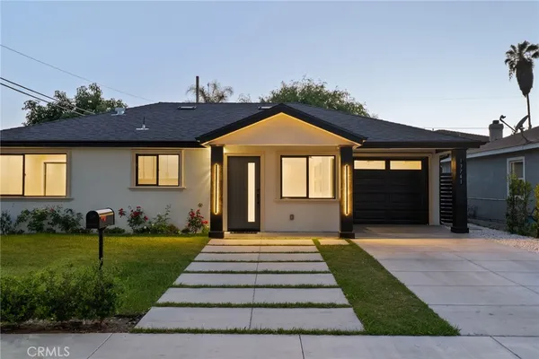 $980,000 | 13741 Carfax Avenue, Bellflower, CA 90706