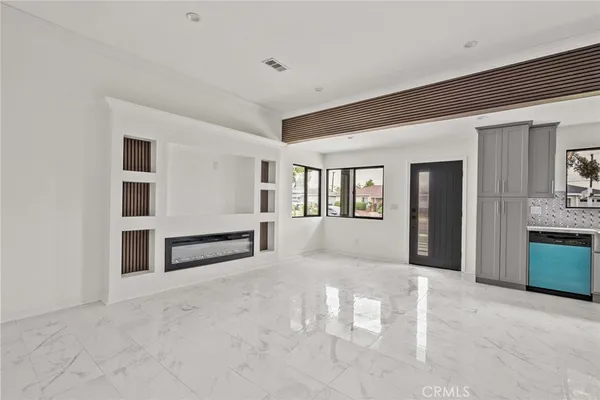 $980,000 | 13741 Carfax Avenue, Bellflower, CA 90706