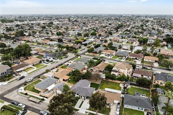 $980,000 | 13741 Carfax Avenue, Bellflower, CA 90706