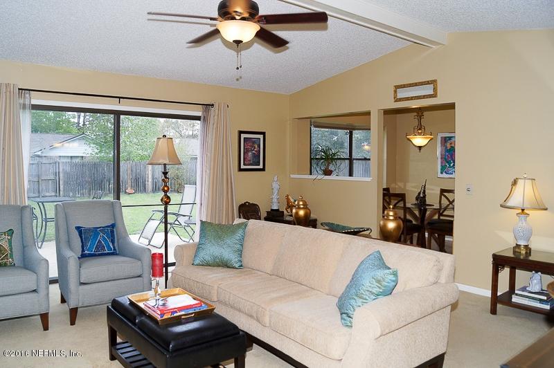 Livingt Room