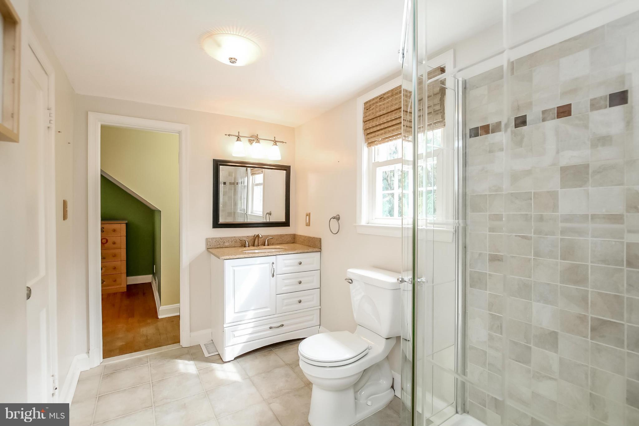 509 Holden Road Baltimore, MD 21286 - Photo 23 of 30 Bath (Master)