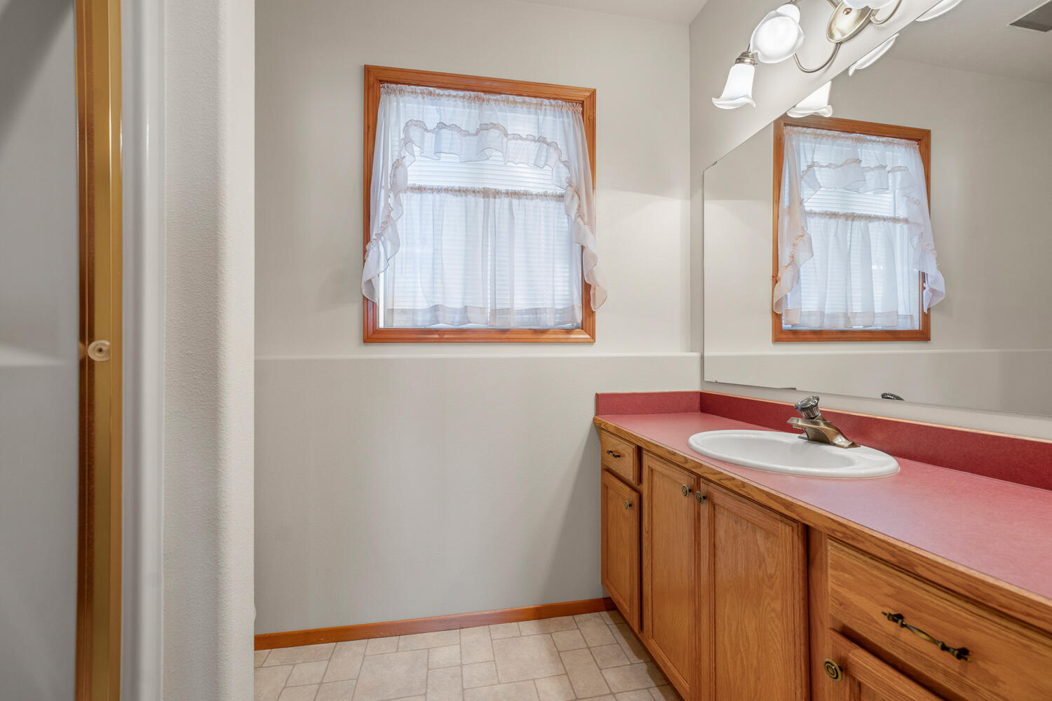 13650 South Sego Lily Road Powell Butte, OR 97753 - Photo 29 of 45 28