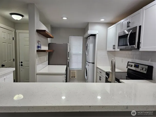 $290,000 | 2100 South 336th Street, Unit P3, Federal Way, WA 98003