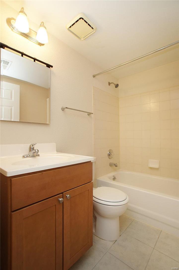 12106 Natural Bridge Road, Unit B Bridgeton, MO 63044 - Photo 14 of 20 Gallery Image 14