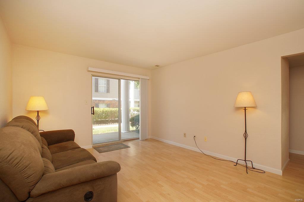 12106 Natural Bridge Road, Unit B Bridgeton, MO 63044 - Photo 3 of 20 Gallery Image 3