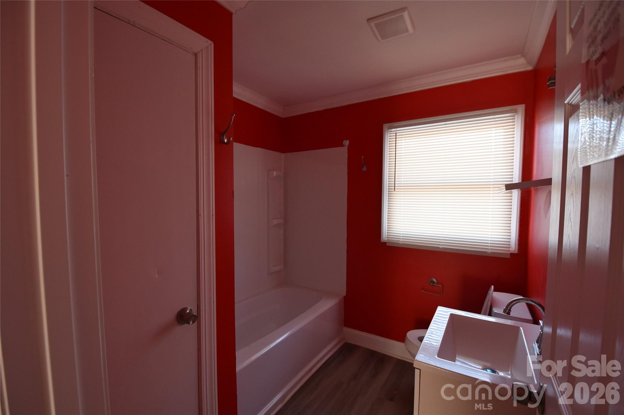 3532 North Sharon Amity Road Charlotte, NC 28212 - Photo 9 of 19