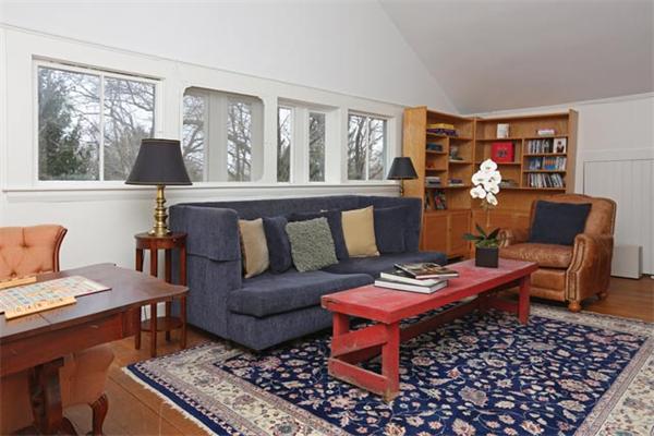 1548 Beacon Street Newton, MA 02468 - Photo 6 of 8 Gallery Image 6